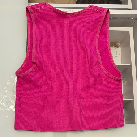 Urban Outfitters Hot Pink Deep V Crop Top - Picture 3 of 3